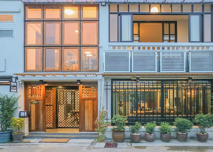 Liaw Base House Hostal Bangkok