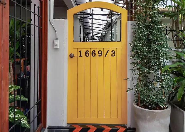 Liaw Base House Bangkok
