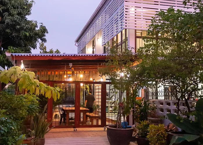 Liaw Base House *